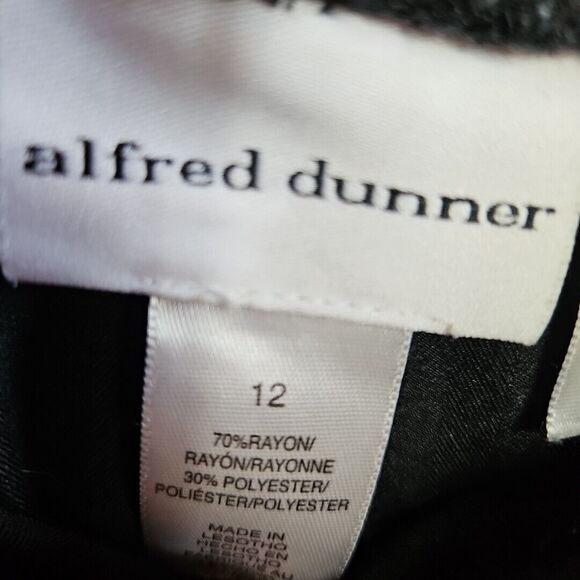 Alfred Dunner Women's 12 Black Pullon Pants Pockets rayon blend 26in inseam - Picture 4 of 11